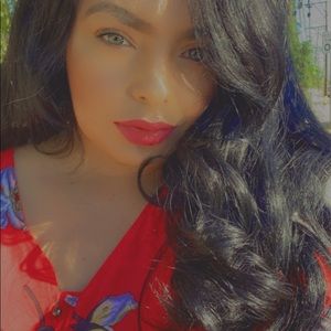 Meet your Posher, Briana